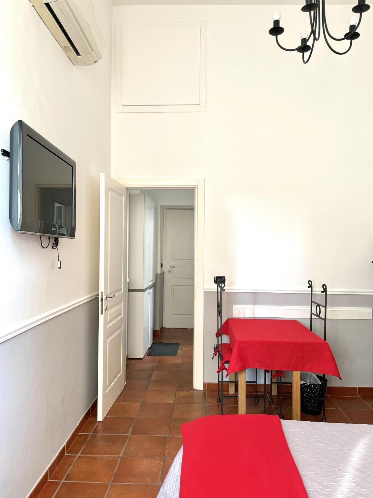 Residenza Chiaia Bed & Breakfast Naples Exterior photo